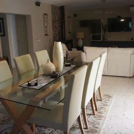 Villa Levante 4bd *